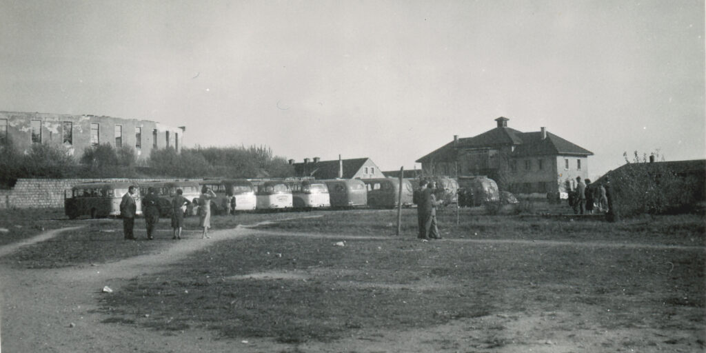 Remains of the formation square and former command centre of Gusen, known as “Jourhaus,” 1955 | Mauthausen Memorial, Simone Bonnet Collection