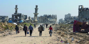 Forced displacement of Palestinians in the Gaza Strip devastated by Israeli bombing, January 29, 2025. Jaber Jehad Badwan, CC BY-SA 4.0 , via Wikimedia Commons