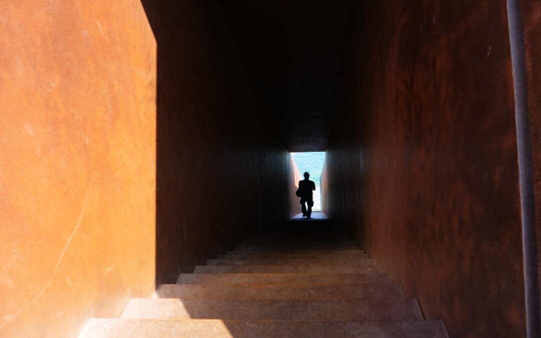 Walter Benjamin. The aura of the path | Documentary Film