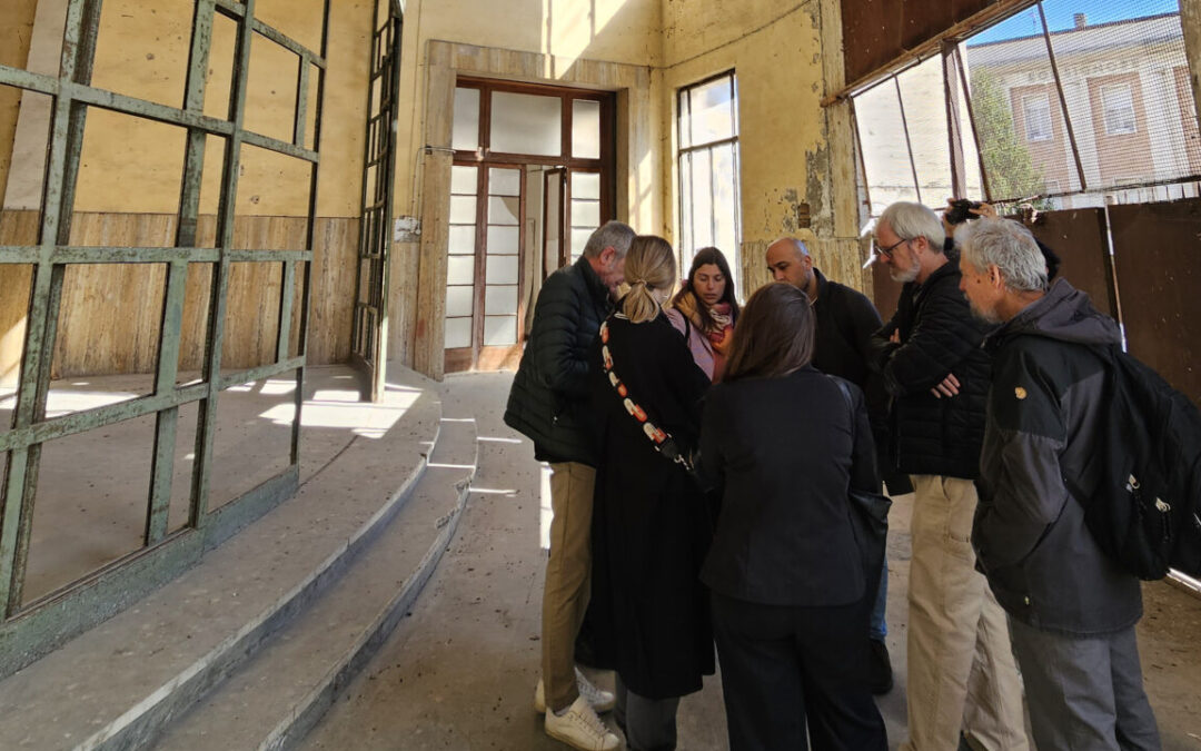 Ways to communicate Dissonant Heritage: architecture, art, exhibitions